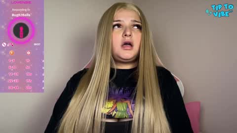 Snapshot of amandhaaa chatting on 12/19/24, 12:13 Amandha online show from 12/19/24, 12:13