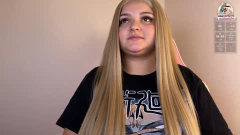 Snapshot of amandhaaa chatting on 12/26/24, 12:36 Amandha online show from 12/26/24, 12:36