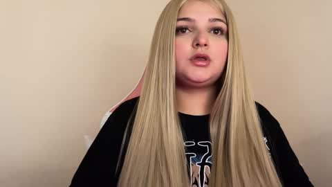 Snapshot of amandhaaa chatting on 01/22/25, 03:29 Amandha online show from 01/22/25, 03:29