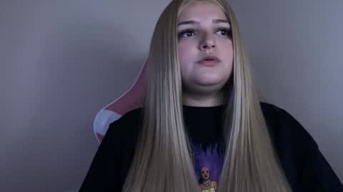 Snapshot of amandhaaa chatting on 02/03/25, 10:21 Amandha online show from 02/03/25, 10:21