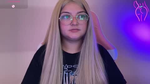 Snapshot of amandhaaa chatting on 02/18/25, 06:04 Amandha online show from 02/18/25, 06:04