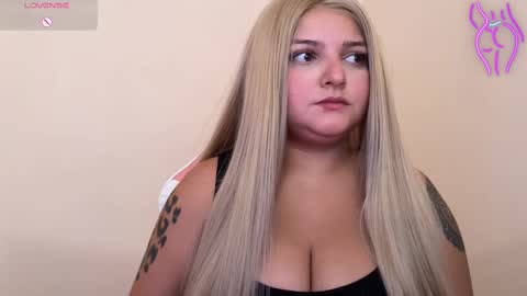 Snapshot of amandhaaa chatting on 02/21/25, 07:10 Amandha online show from 02/21/25, 07:10