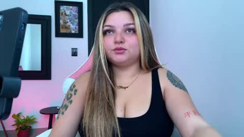 Snapshot of amandhaaa chatting on 05/26/26, 12:12 Amandha online show from 05/26/26, 12:12