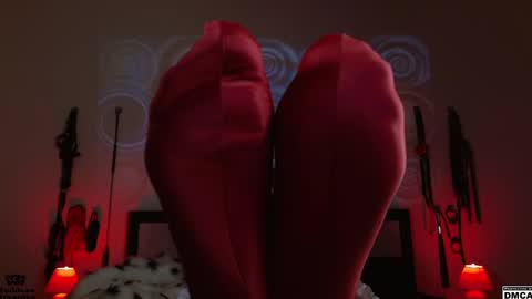 Snapshot of amanita__pantherina chatting on 12/16/24, 08:09 Goddess Amanita online show from 12/16/24, 08:09