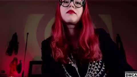 Snapshot of amanita__pantherina chatting on 02/11/25, 01:09 Goddess Amanita online show from 02/11/25, 01:09