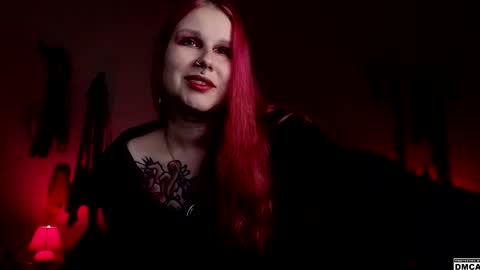Snapshot of amanita__pantherina chatting on 10/14/25, 07:42 Goddess Amanita online show from 10/14/25, 07:42