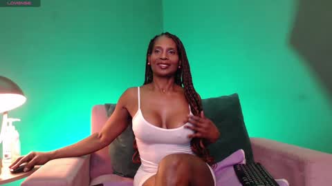 Snapshot of amara_bss_ chatting on 12/17/24, 11:17 luna online show from 12/17/24, 11:17