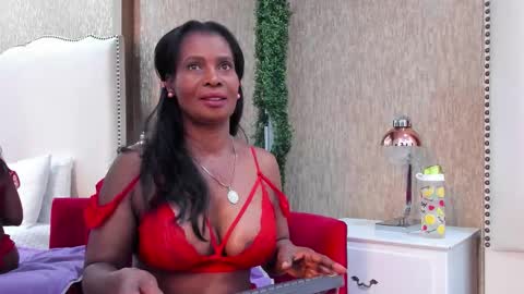 Snapshot of amara_bss_ chatting on 10/28/25, 11:25 luna online show from 10/28/25, 11:25