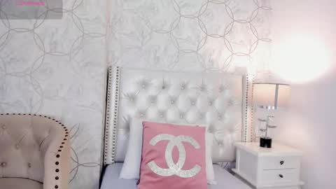 amara_rousse online show from 01/18/26, 11:36