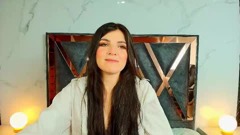 Amara Vega  online show from 09/25/25, 11:58