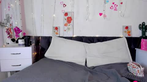 AmaraMoon  online show from 11/05/25, 07:58