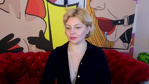 Sofia online show from 11/11/25, 02:17