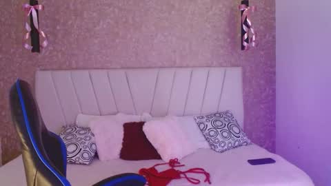 Snapshot of amaranta_carey chatting on 10/19/25, 11:49 amaranta_carey online show from 10/19/25, 11:49