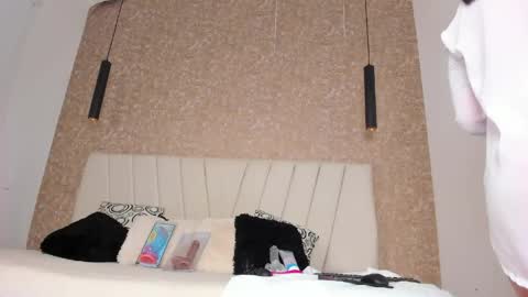 amaranta_carey online show from 04/22/26, 12:35