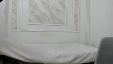 Snapshot of amare_25 chatting on 10/04/25, 07:12 Amare online show from 10/04/25, 07:12