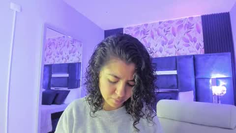 Emily online show from 12/04/25, 12:25