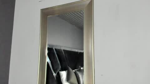 Emily online show from 04/05/26, 10:12