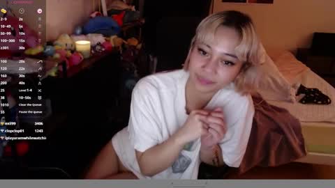 leash online show from 01/12/25, 10:02