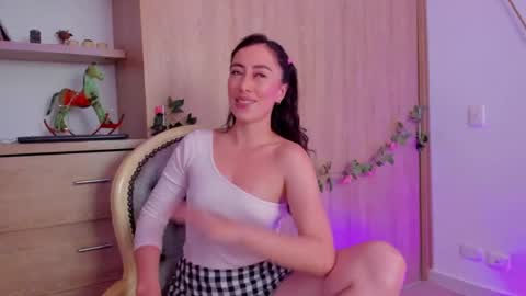 Snapshot of amatista_4 chatting on 03/24/26, 06:24 Amatista online show from 03/24/26, 06:24