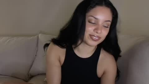 Snapshot of amaya_floress chatting on 07/11/26, 07:55 amaya_floress online show from 07/11/26, 07:55