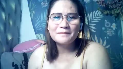 amazing angel online show from 04/12/26, 04:56