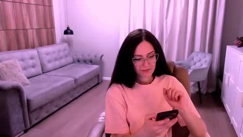 Izza online show from 04/16/26, 09:54