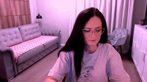 Izza online show from 04/27/26, 10:46