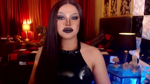 Snapshot of amazingfatcock_ts chatting on 10/16/25, 11:39 MISS JAZMINE QUEEN OF HELLFIRE online show from 10/16/25, 11:39