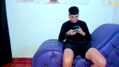 Snapshot of amazingpartys_07 chatting on 09/26/25, 09:30 3some HORNY KIMGOOD GIRL LOOKING TO EXPERIENCE ALL KINDS OF SHOW online show from 09/26/25, 09:30