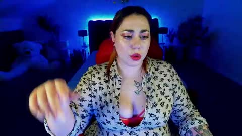 Ellie online show from 03/09/25, 04:16