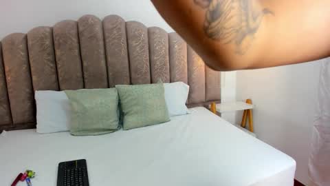 ambar85 online show from 11/30/25, 01:20