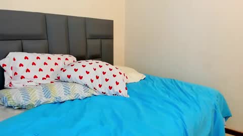 ambar online show from 02/19/25, 04:55