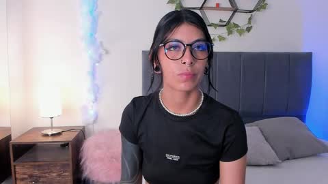 ambar_gh1 online show from 03/27/26, 08:41