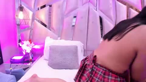 AmbarAndConnie online show from 01/30/25, 06:46