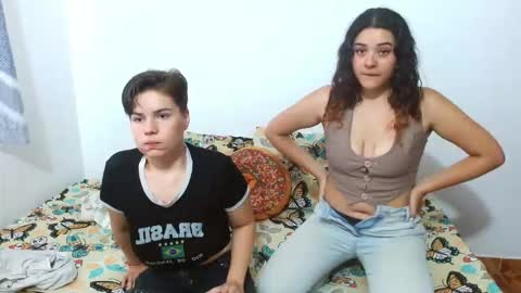 Snapshot of ambarandvalery chatting on 02/16/26, 08:05 AmbarAndValery online show from 02/16/26, 08:05