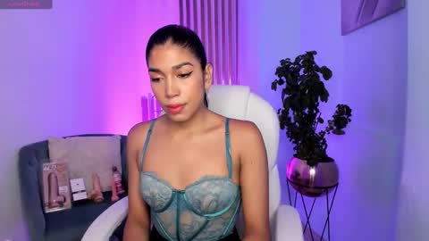 Snapshot of ambarfox1 chatting on 02/12/25, 12:44 Ambar online show from 02/12/25, 12:44
