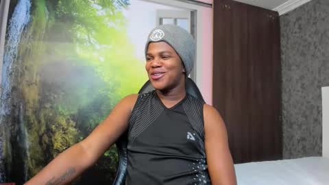 ambargil__ online show from 10/13/25, 12:21