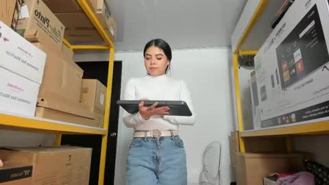 Snapshot of ambarina_ chatting on 05/02/26, 11:37 Ambarina online show from 05/02/26, 11:37