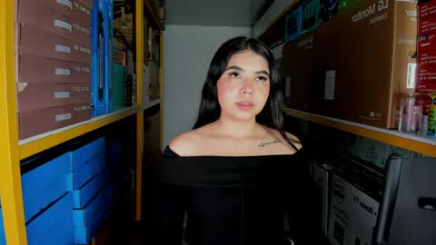Snapshot of ambarina_ chatting on 05/05/26, 11:40 Ambarina online show from 05/05/26, 11:40