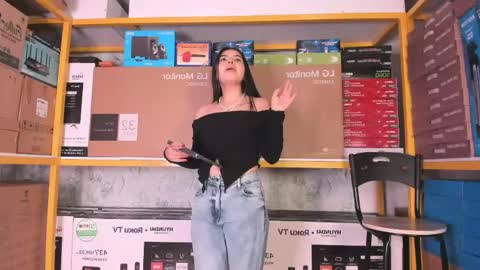 Snapshot of ambarina_ chatting on 05/15/26, 11:39 Ambarina online show from 05/15/26, 11:39