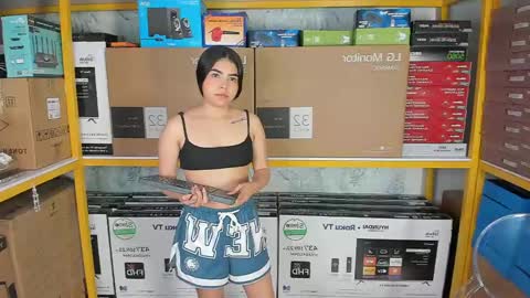 Snapshot of ambarina_ chatting on 06/06/26, 11:37 Ambarina online show from 06/06/26, 11:37
