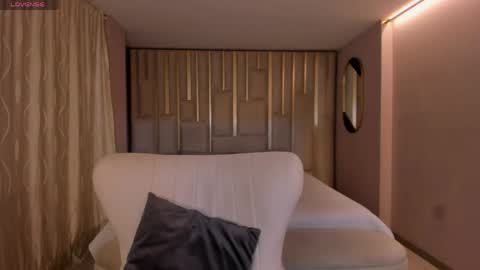 Ambar  online show from 04/17/26, 10:51