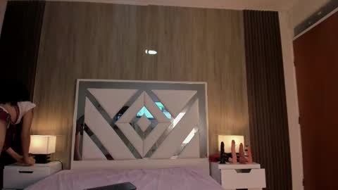 ambarsweet_as online show from 11/27/25, 08:44