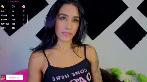 Snapshot of ambeer_rousess chatting on 09/12/25, 11:37 Amber online show from 09/12/25, 11:37