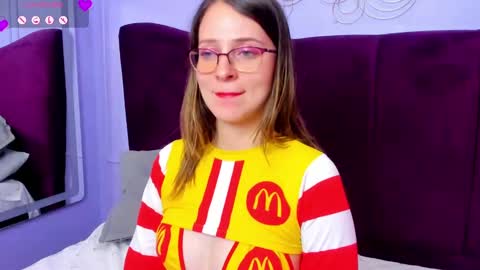 .  Amber Wood  . online show from 03/09/25, 06:00