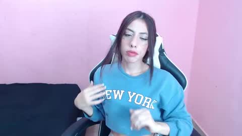 Snapshot of ambel_rose chatting on 02/09/25, 02:06 ambel_rose online show from 02/09/25, 02:06