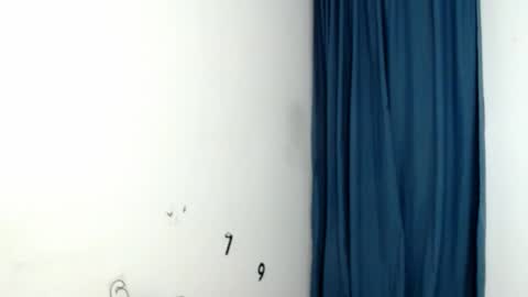 Snapshot of ambel_rose chatting on 11/27/25, 04:03 ambel_rose online show from 11/27/25, 04:03