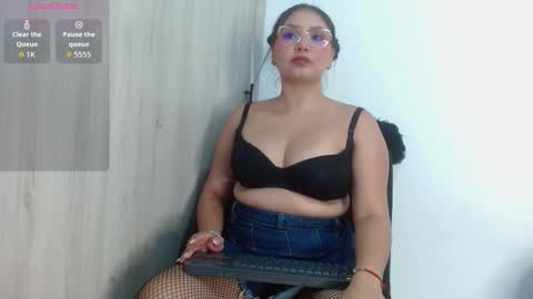 Amber  online show from 12/16/25, 06:35