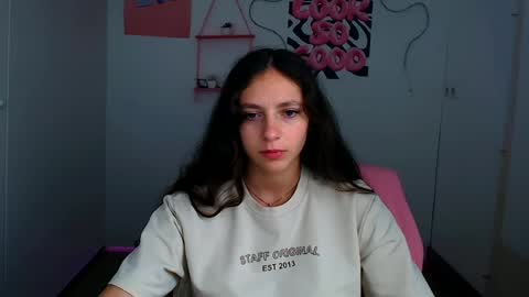 Snapshot of amber__r chatting on 07/05/26, 05:25 Amber online show from 07/05/26, 05:25