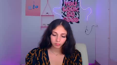 Snapshot of amber__r chatting on 07/20/26, 10:39 Amber online show from 07/20/26, 10:39